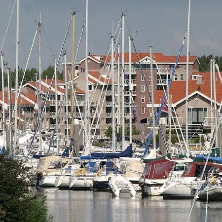 Hotel Restaurant Zeeland Tholen Exterior foto