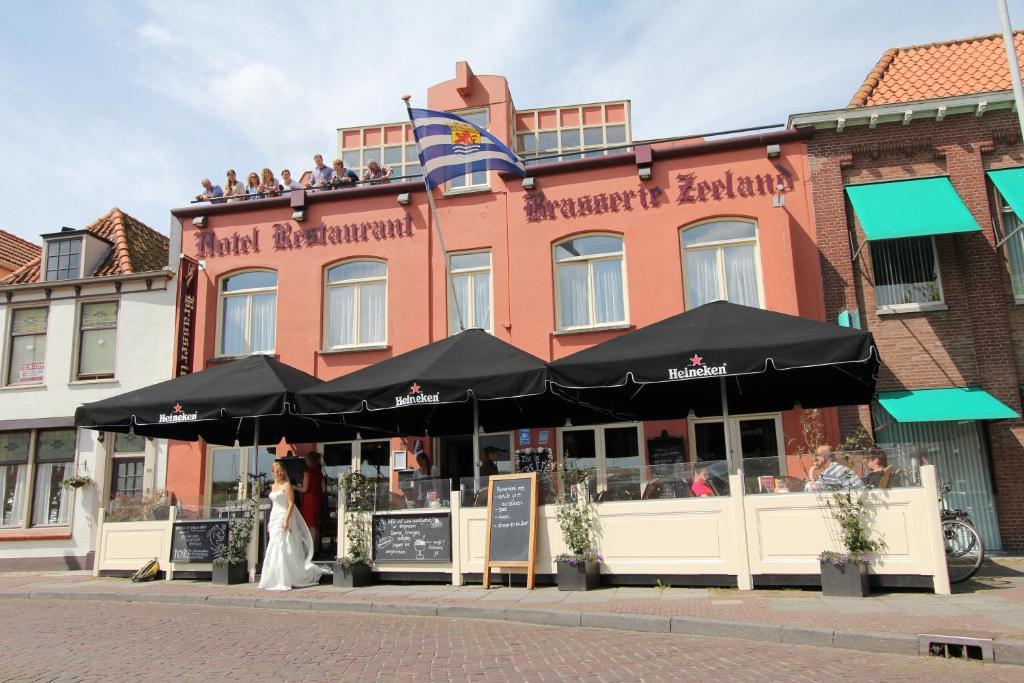 Hotel Restaurant Zeeland Tholen Habitación foto